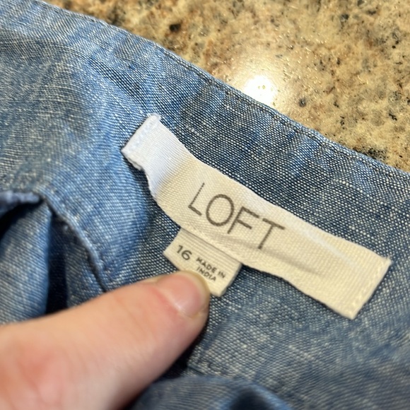 Loft Scalloped Hem Shorts - Picture 4 of 4